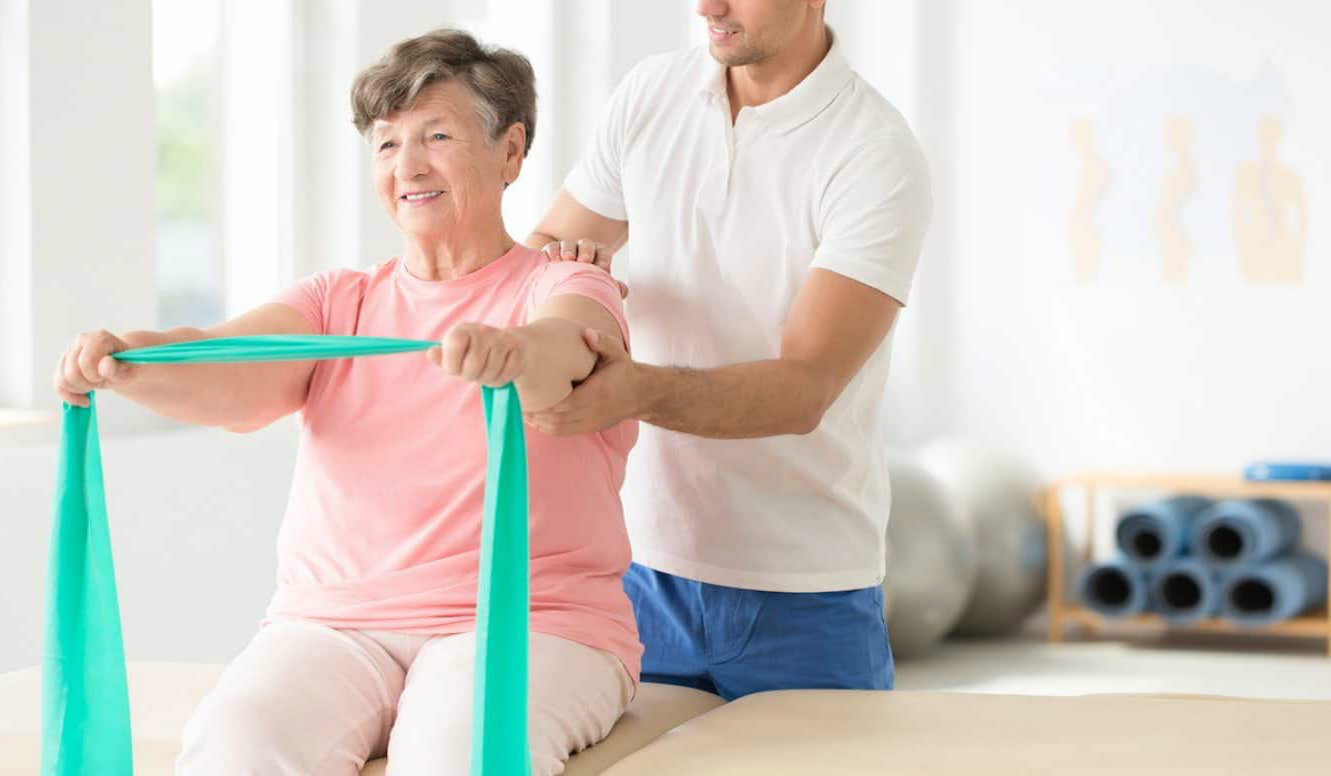 Физическая культура в пожилом возрасте: комплексный подход к здоровью и долголетию